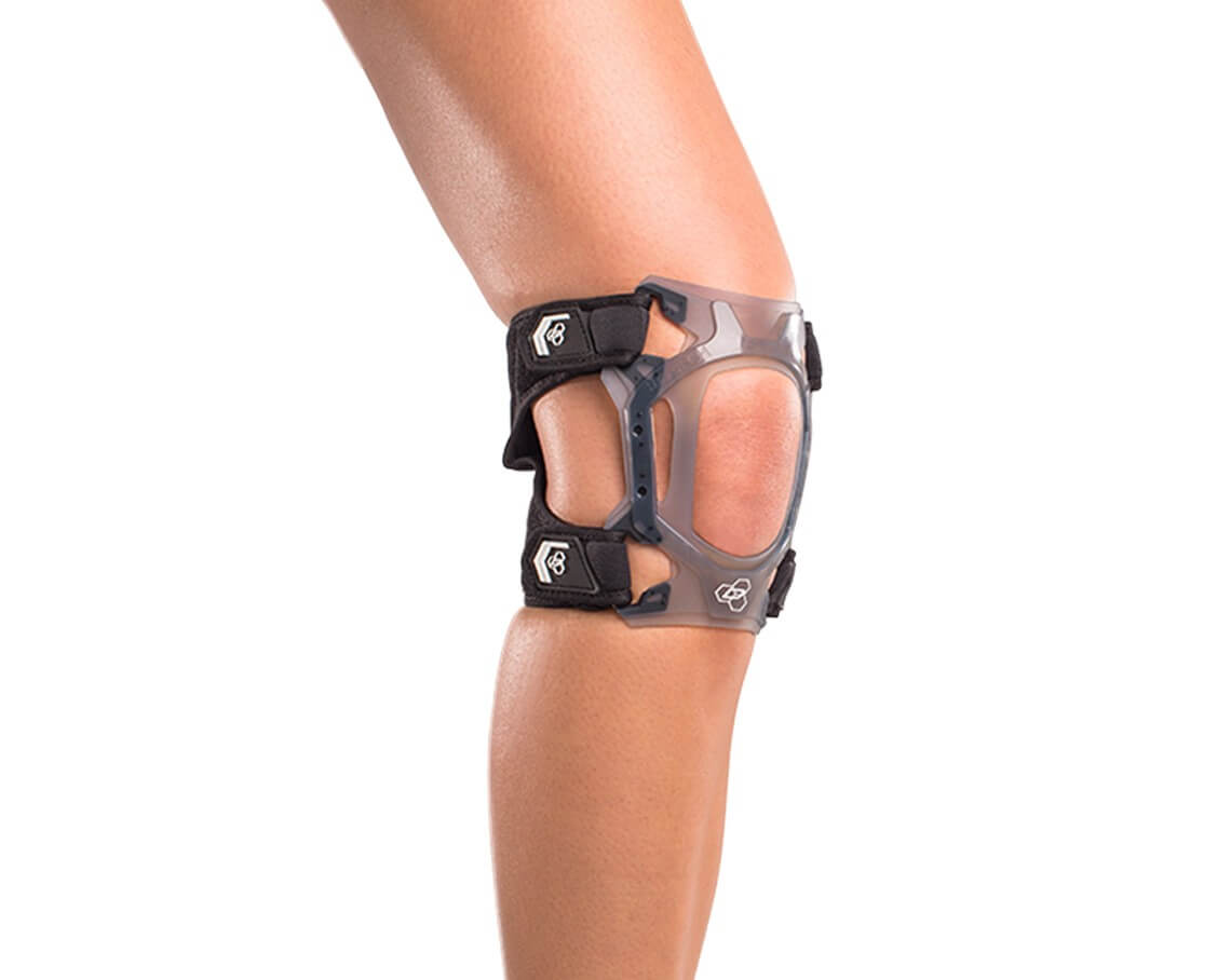 donjoy-performance-webtech-short-knee-brace-black-no-sleeve